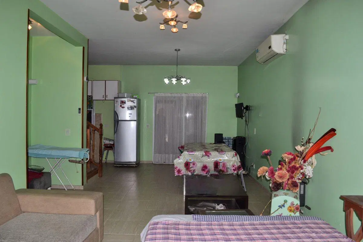 CASA 6 AMBIENTES EN VENTA MONTE GRANDE 4