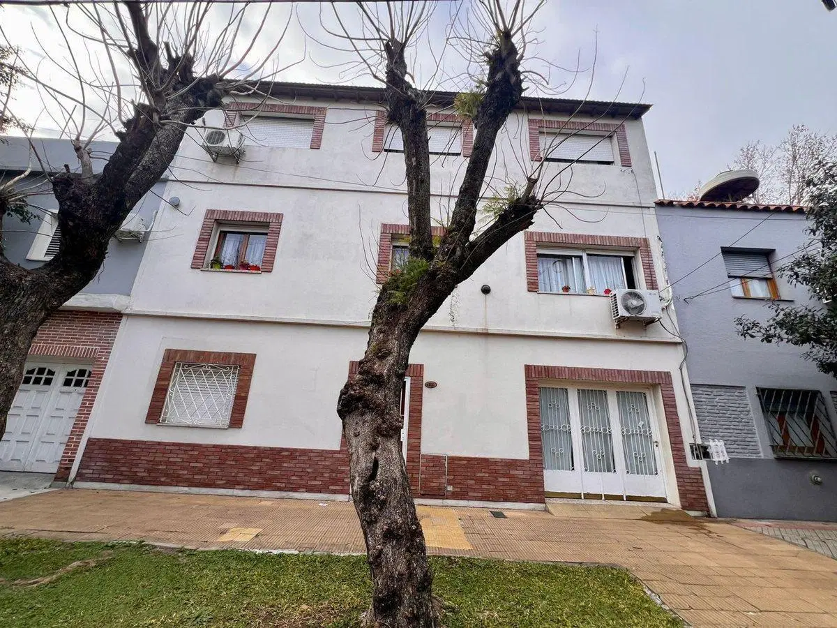 CASA 5 AMBIENTES EN VENTA EN LOMAS DE ZAMORA 4