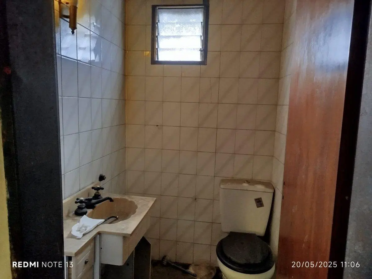 CASA 3 AMBIENTES EN VENTA EN LOMAS DE ZAMORA 2