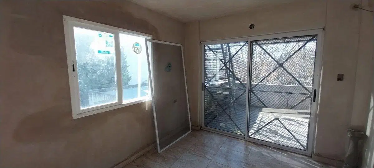 CASA  5 AMBIENTES VENTA  LOMAS DE ZAMORA MAS DEPTO 5