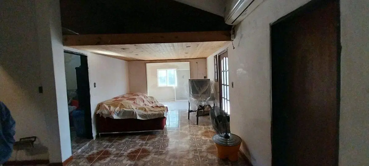 CASA  5 AMBIENTES VENTA  LOMAS DE ZAMORA MAS DEPTO 4