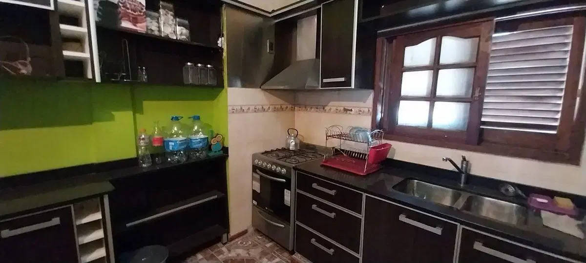 CASA  5 AMBIENTES VENTA  LOMAS DE ZAMORA MAS DEPTO 3