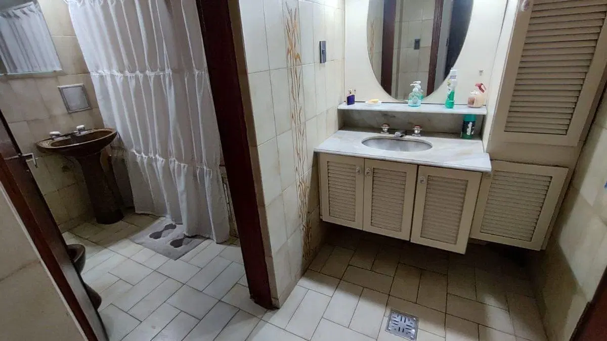 VENTA CASA 2 PLANTAS DE 4 AMB EN TURDERA 5