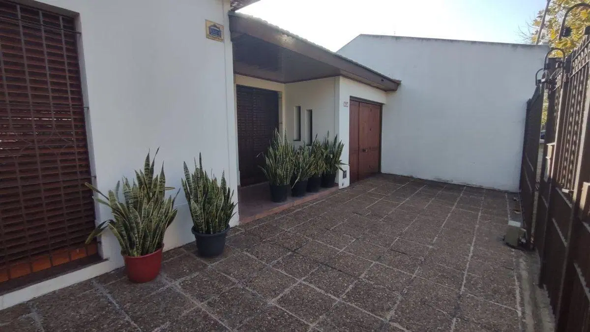 CASA 4 AMBIENTES VENTA EN LOMAS DE ZAMORA 5