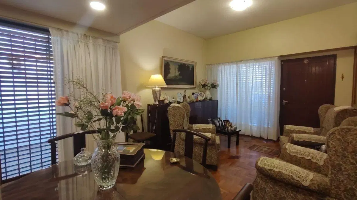 CASA 4 AMBIENTES VENTA EN LOMAS DE ZAMORA 2