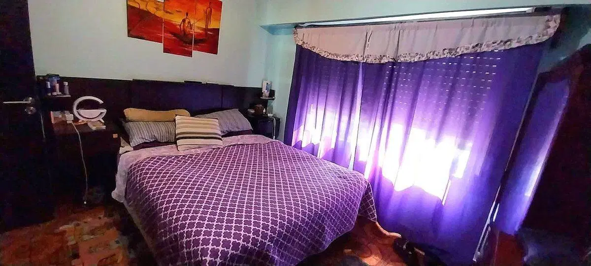 VENDE CASA Y LOCALES ,ESQUINA COMERCIAL ÚNICA, LDZ 5
