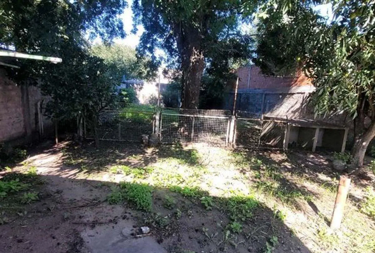 CASA 3 AMBIENTES EN VENTA EN GONZALEZ CATAN 2