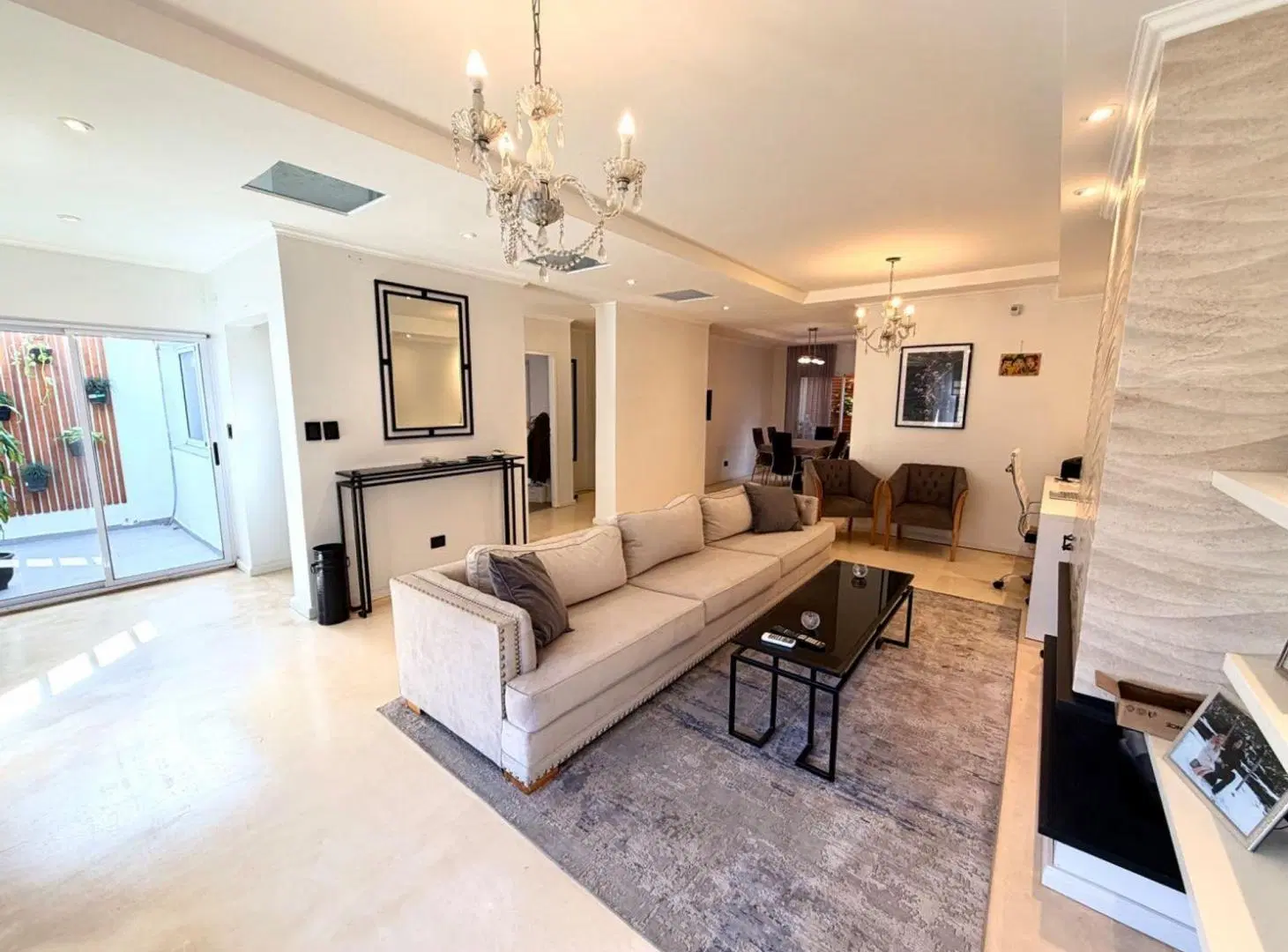 Casa de 4 ambientes en venta a estrenar en Adrogué 2