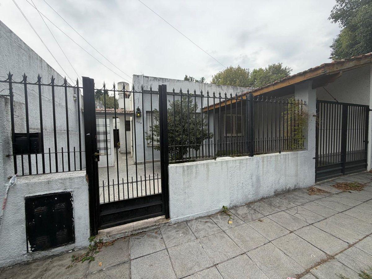 CASA VENTA 3 AMBIENTES TEMPERLEY , OPORTUNIDAD