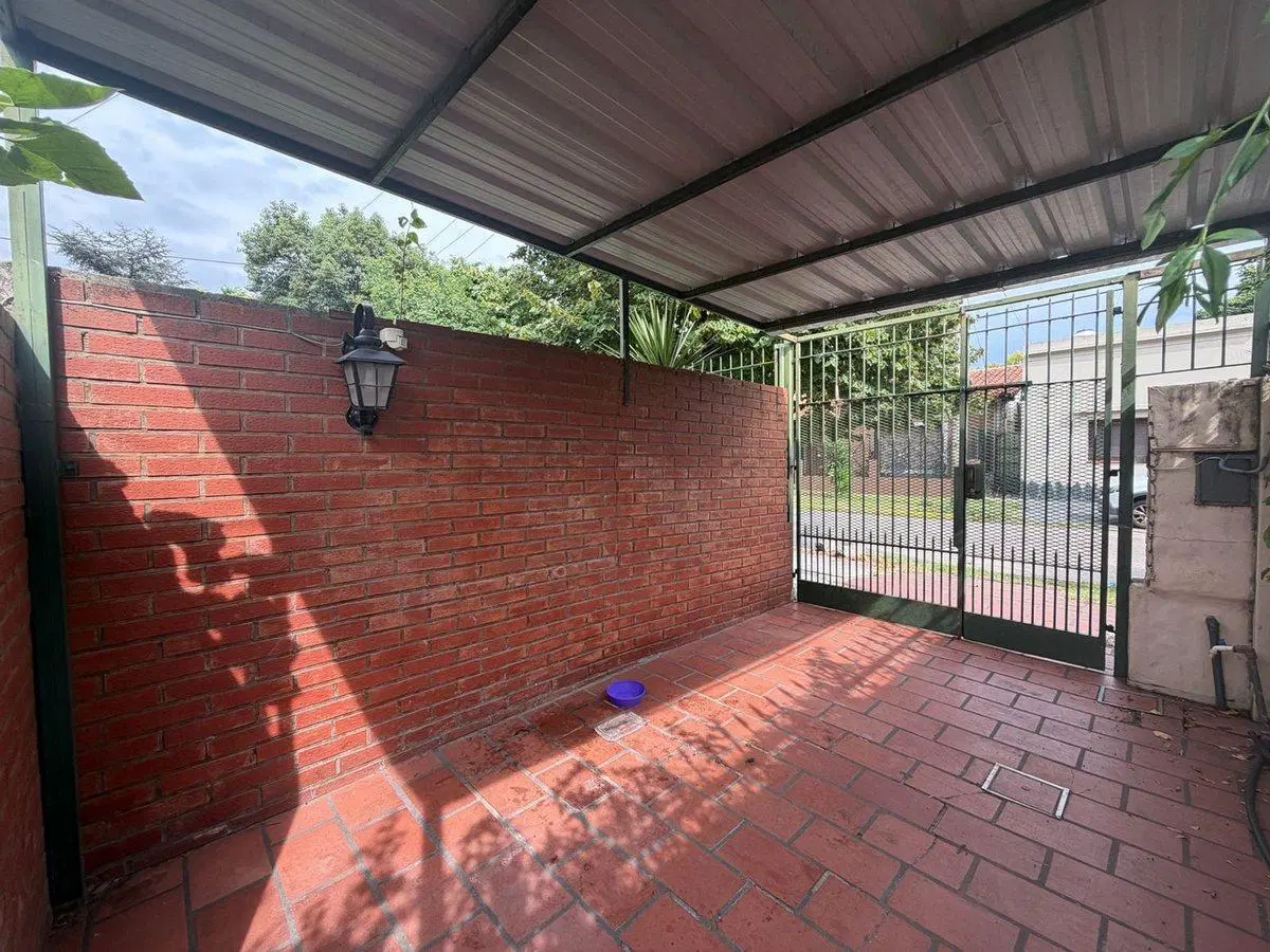 VENTA PH AL FONDO CON JARDIN Y PILETA TEMPERLEY 2