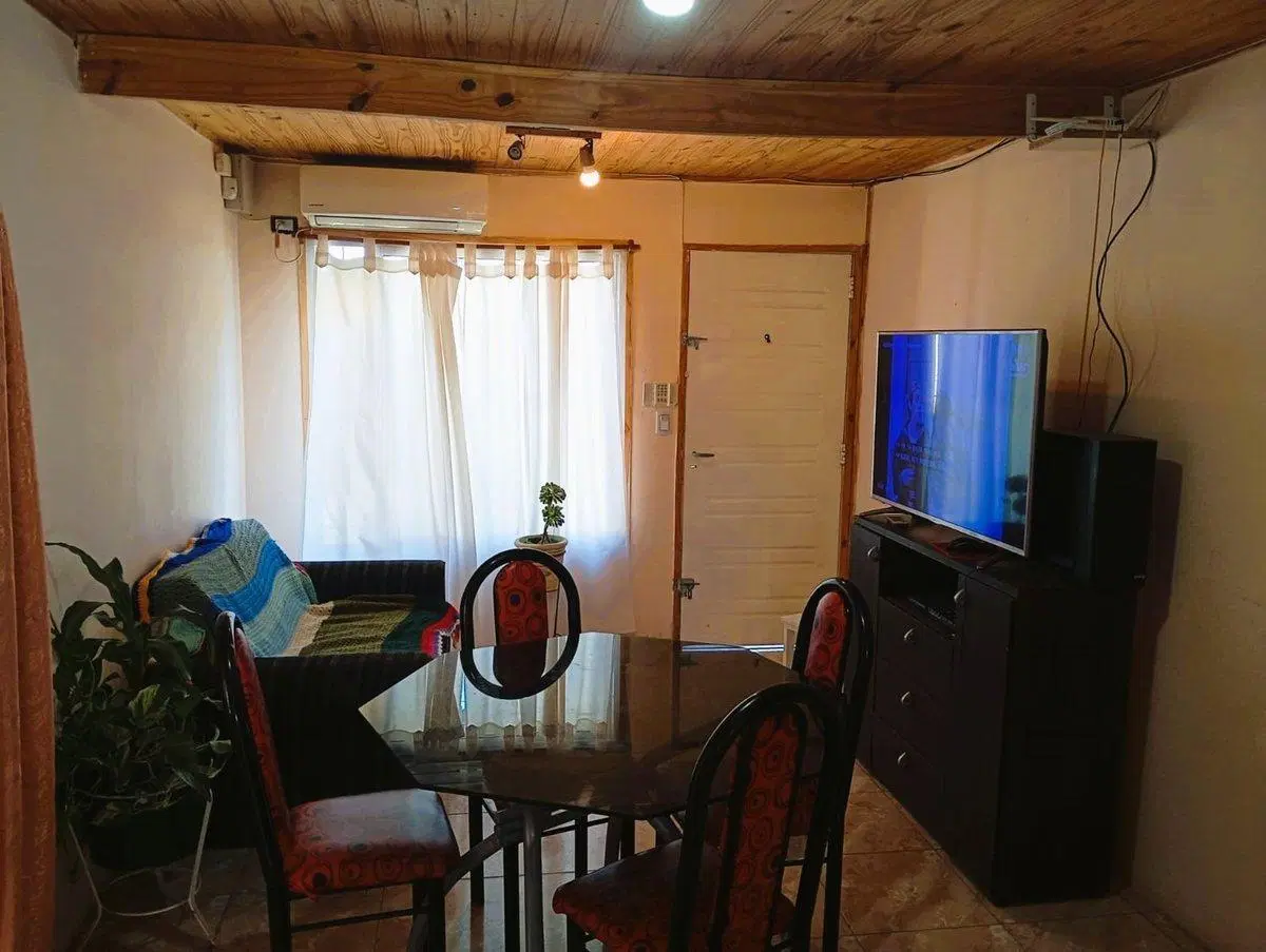 CASA 3 AMBIENTES VENTA GLEW BARRIO SANTA ANA 3