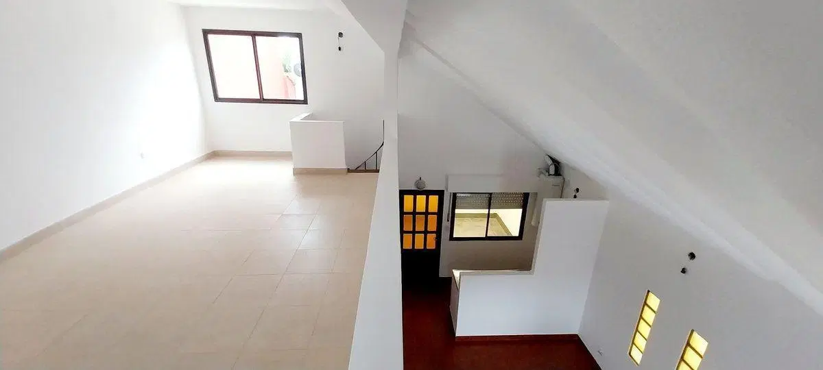 Dúplex 3 ambientes con Patio venta Lomas De Zamora 4