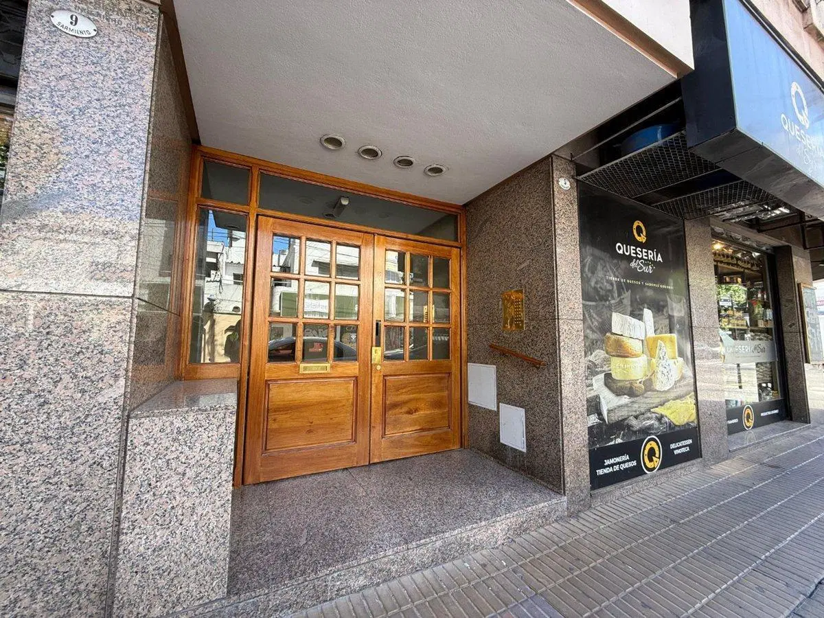 DEPARTAMENTO 2 AMBIENTES EN VENTA EN LOMAS CENTRO 4