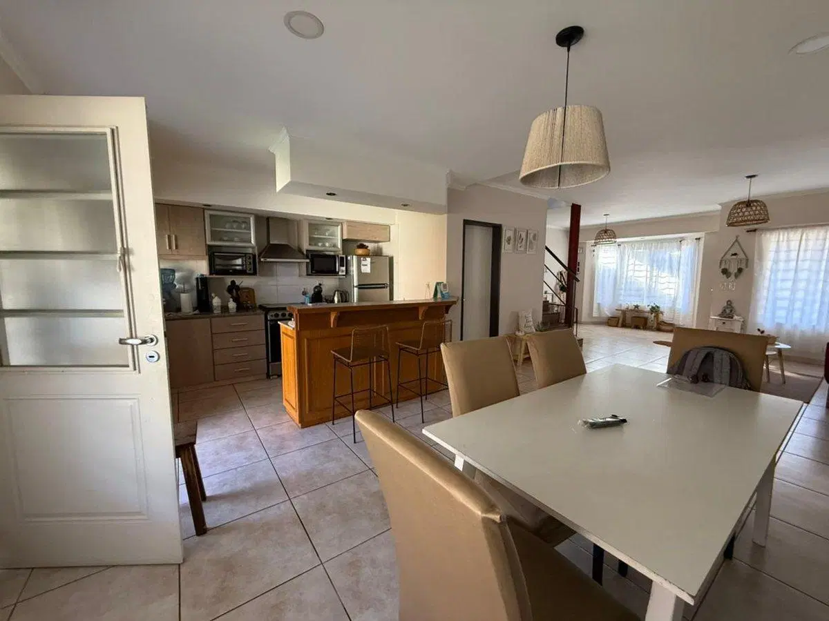 DUPLEX 3 AMBIENTES EN VENTA  BURZACO APTO CREDITO 3