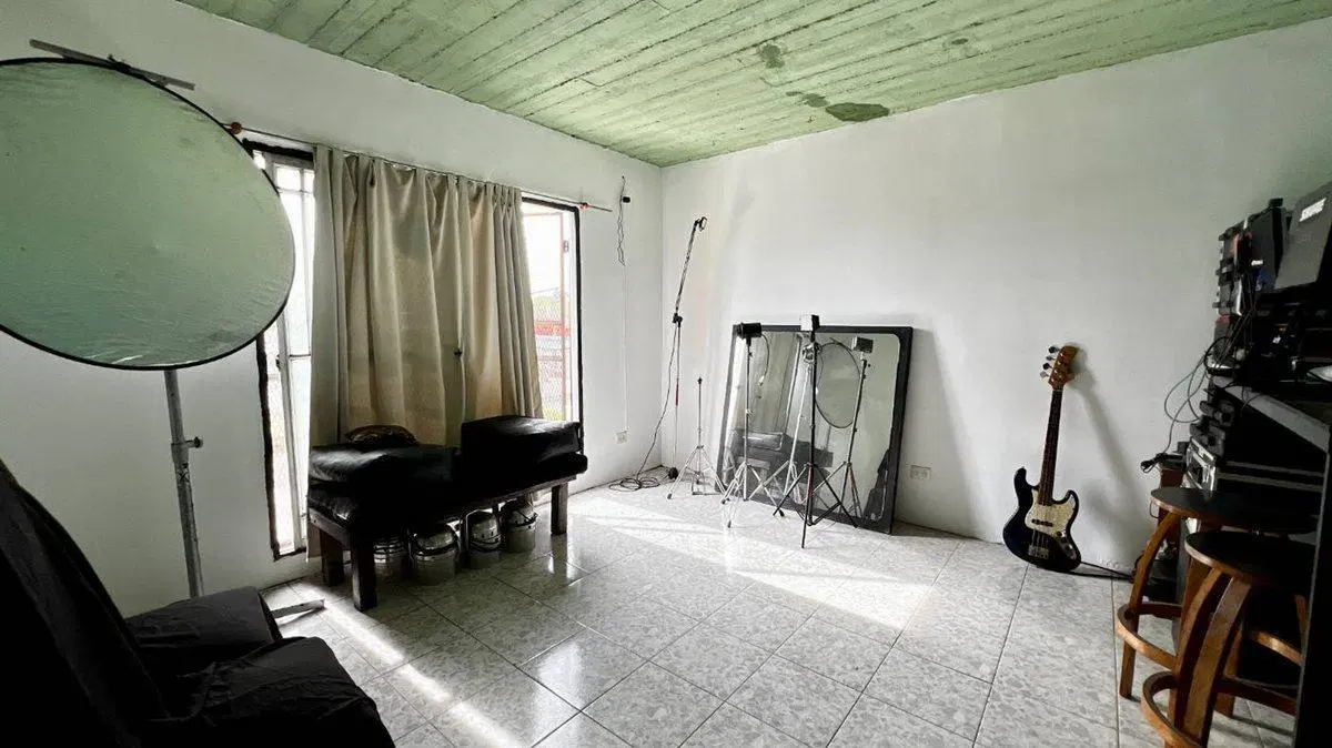 CASA 5 AMBIENTES VENTA EN GLEW 2