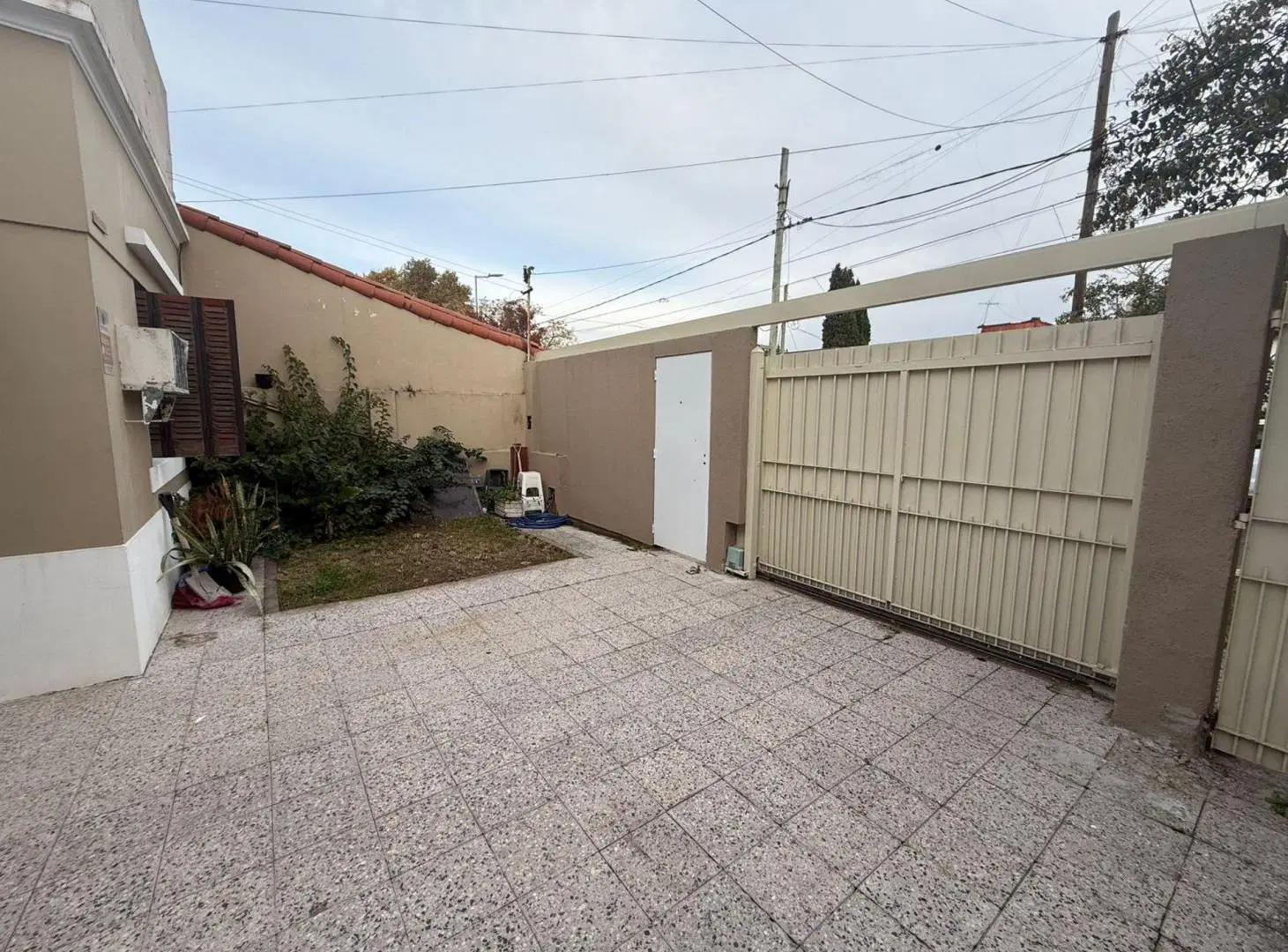 VENTA PH BANFIELD - REFACCIONADO IMPECABLE 4