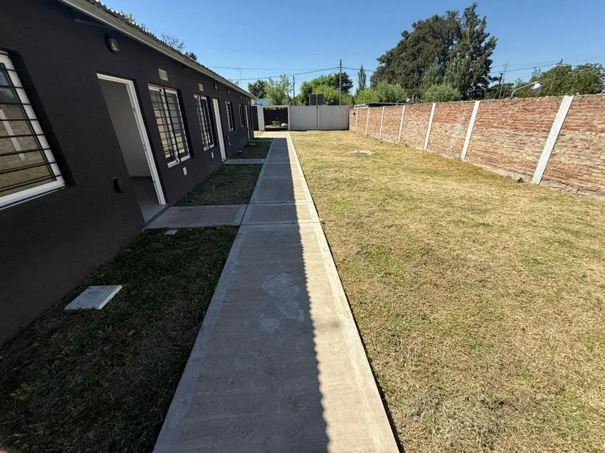 VENTA 4 DEPARTAMENTOS + 2 COCHERAS APTO CREDITO 4