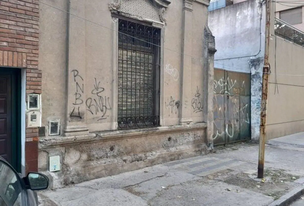 LOTE EN VENTA EN AVELLANEDA CON PREFACTIBILIDAD. 5