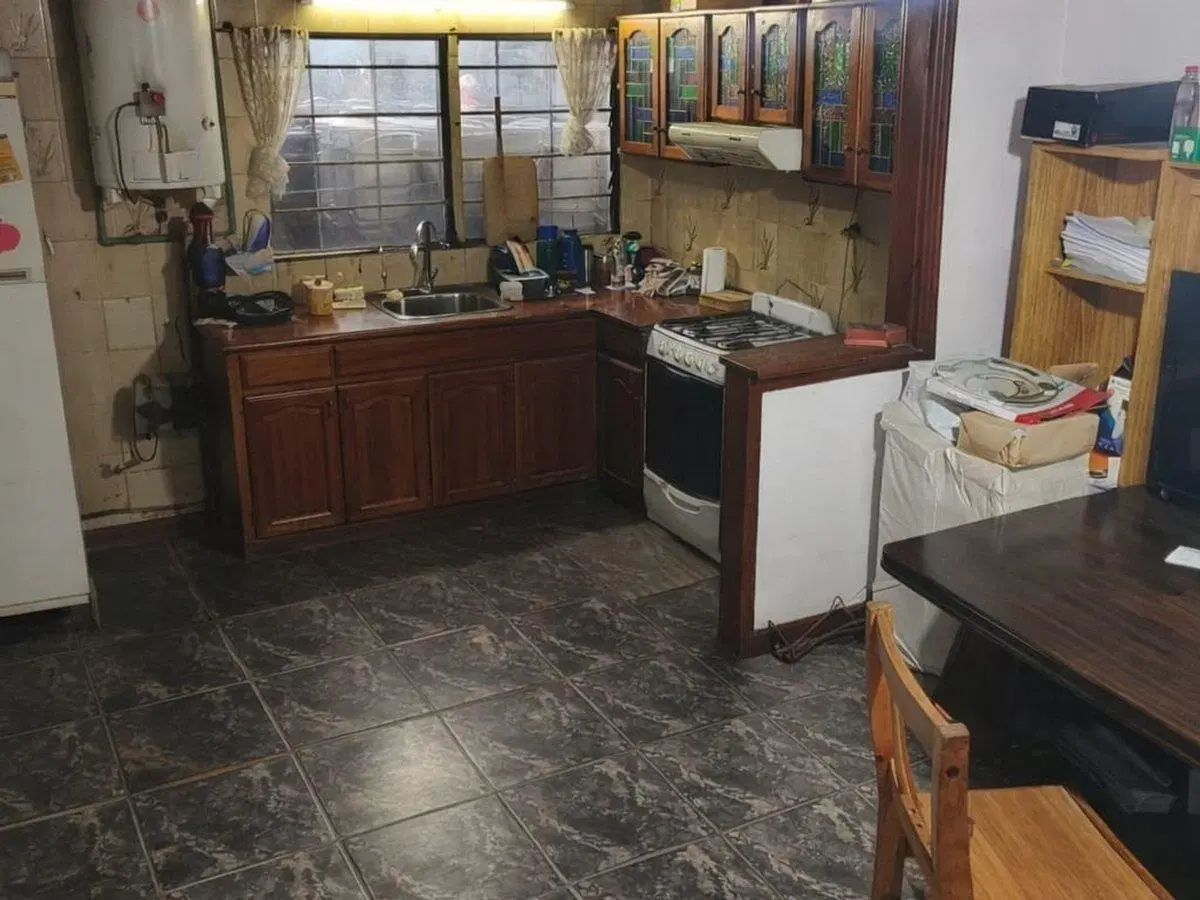 CASA 3 AMBIENTES EN LOMAS DE ZAMORA 5