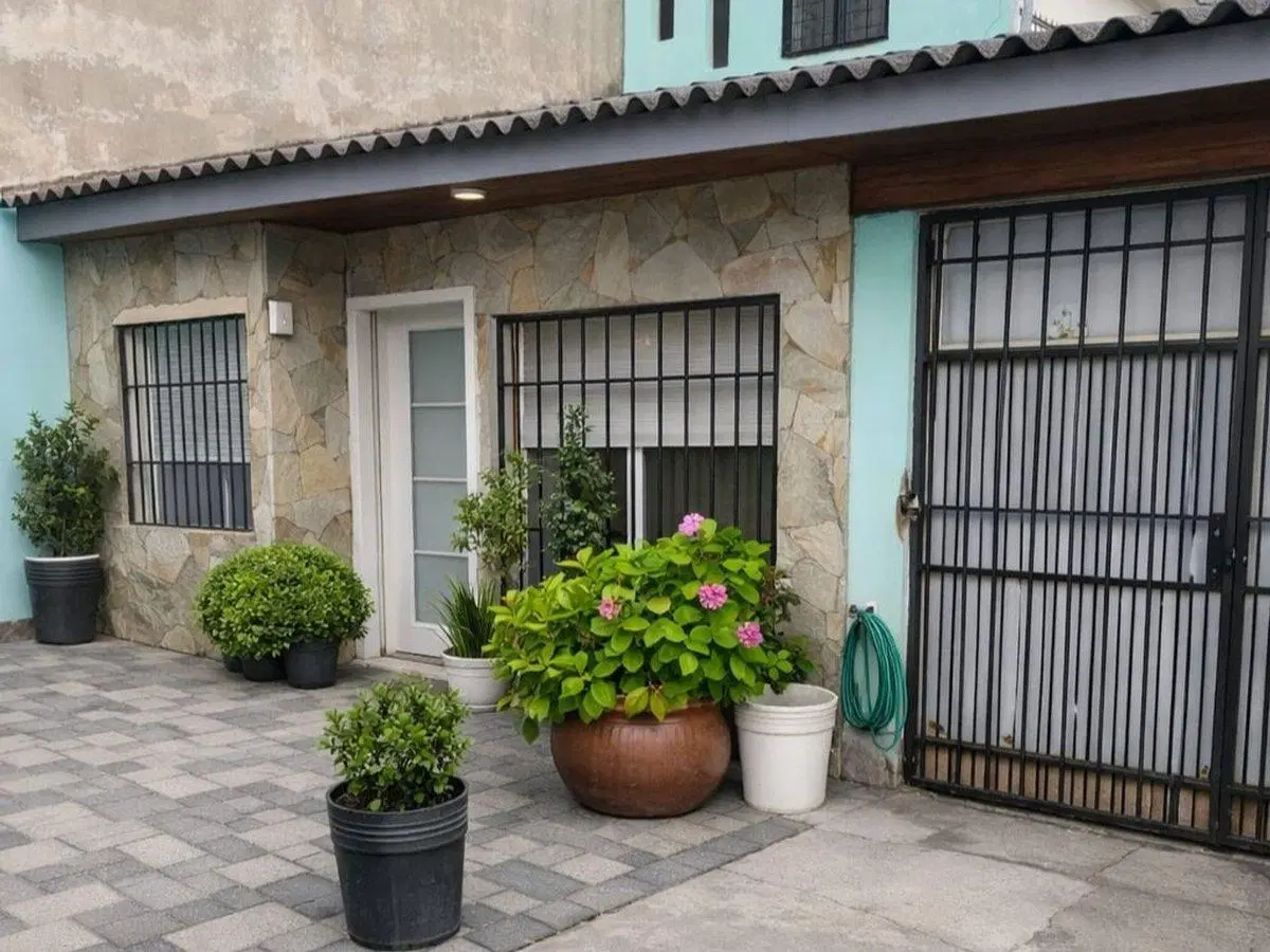 CASA 3 AMBIENTES EN LOMAS DE ZAMORA 4