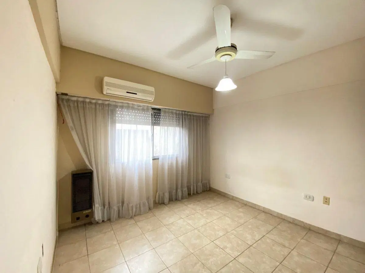 DEPTO 2 AMBIENTES VENTA LANUS OESTE CON BAULERA 5