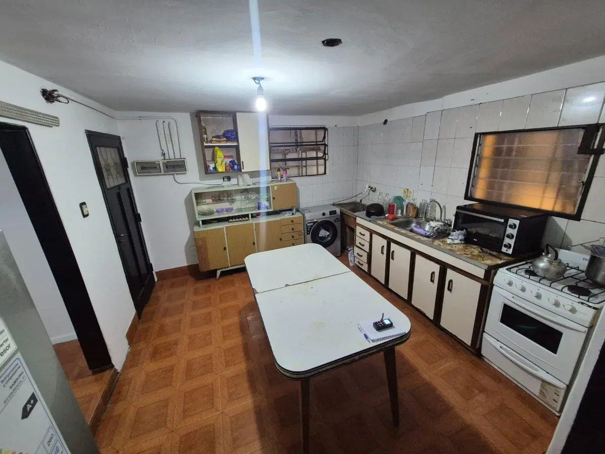 CASA EN VENTA 3 AMBIENTES APTA CREDITO EN GUERNICA 4