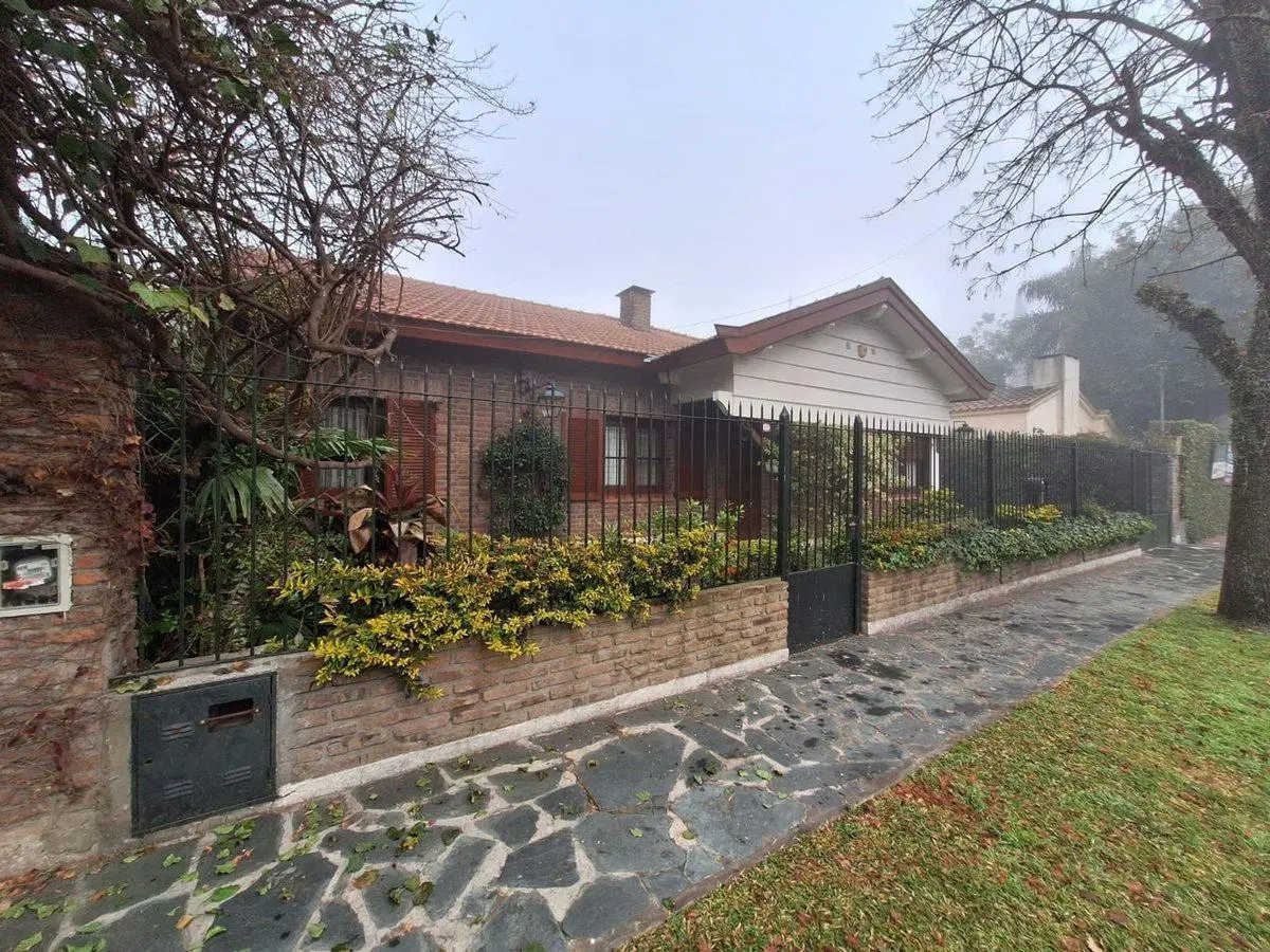 CASA VENTA 5 AMBIENTES APTO CREDITO ADROGUE 3