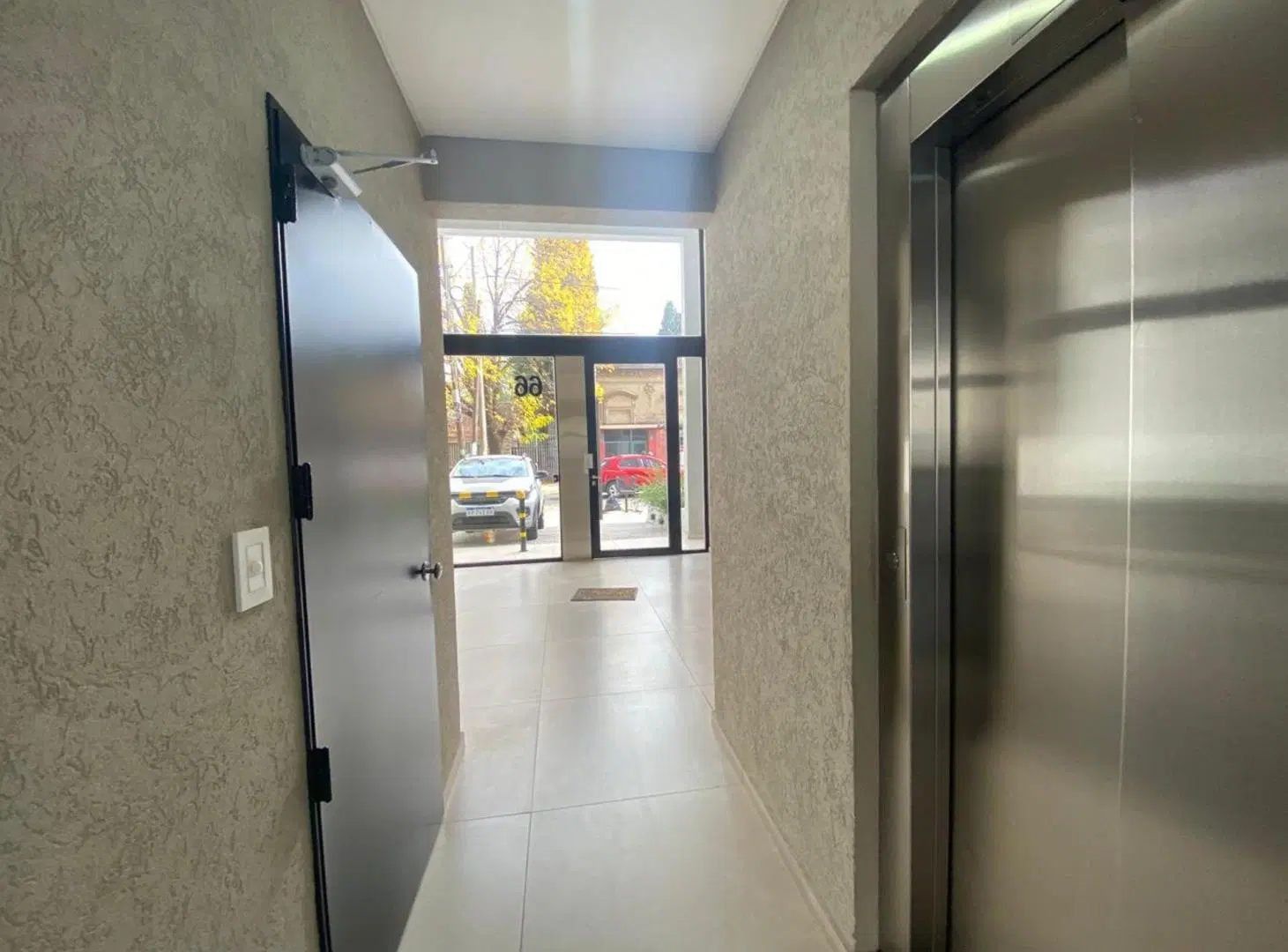 Depto Monoambiente venta L. de Zamora con cochera 5