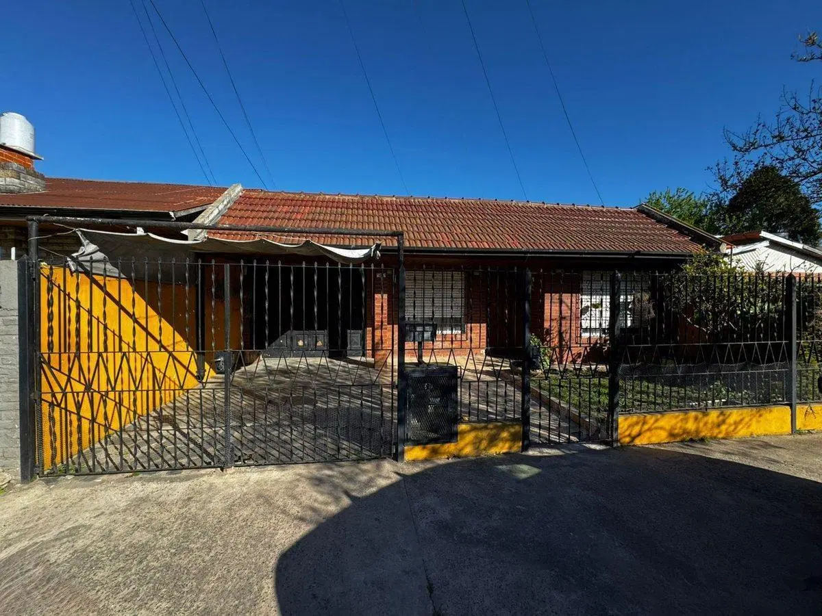 CASA 3 AMBIENTES VENTA MAS CASA 3 AMBIENTES GARAJE 3