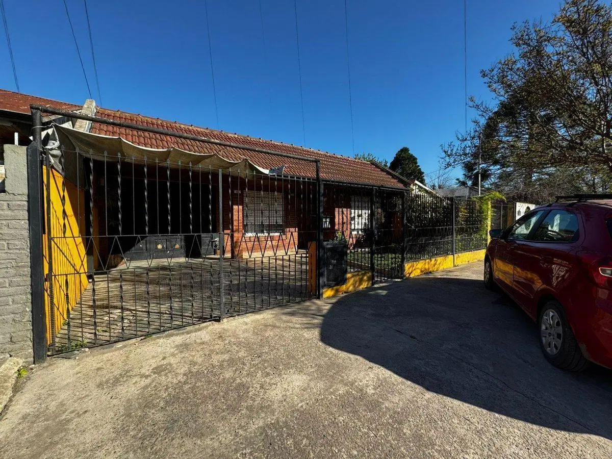 CASA 3 AMBIENTES VENTA MAS CASA 3 AMBIENTES GARAJE 4