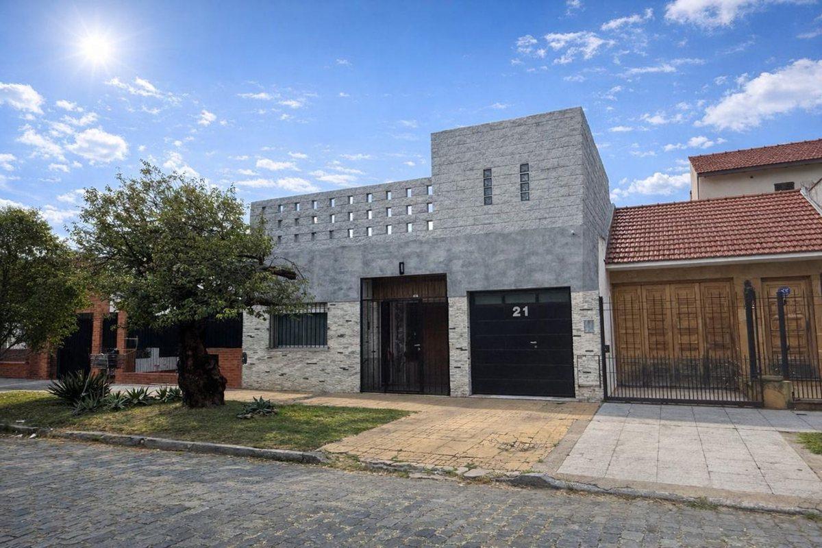 CASA 6 AMB. DOBLE INGRESO. ESTUDIO IDEAL PROFESION