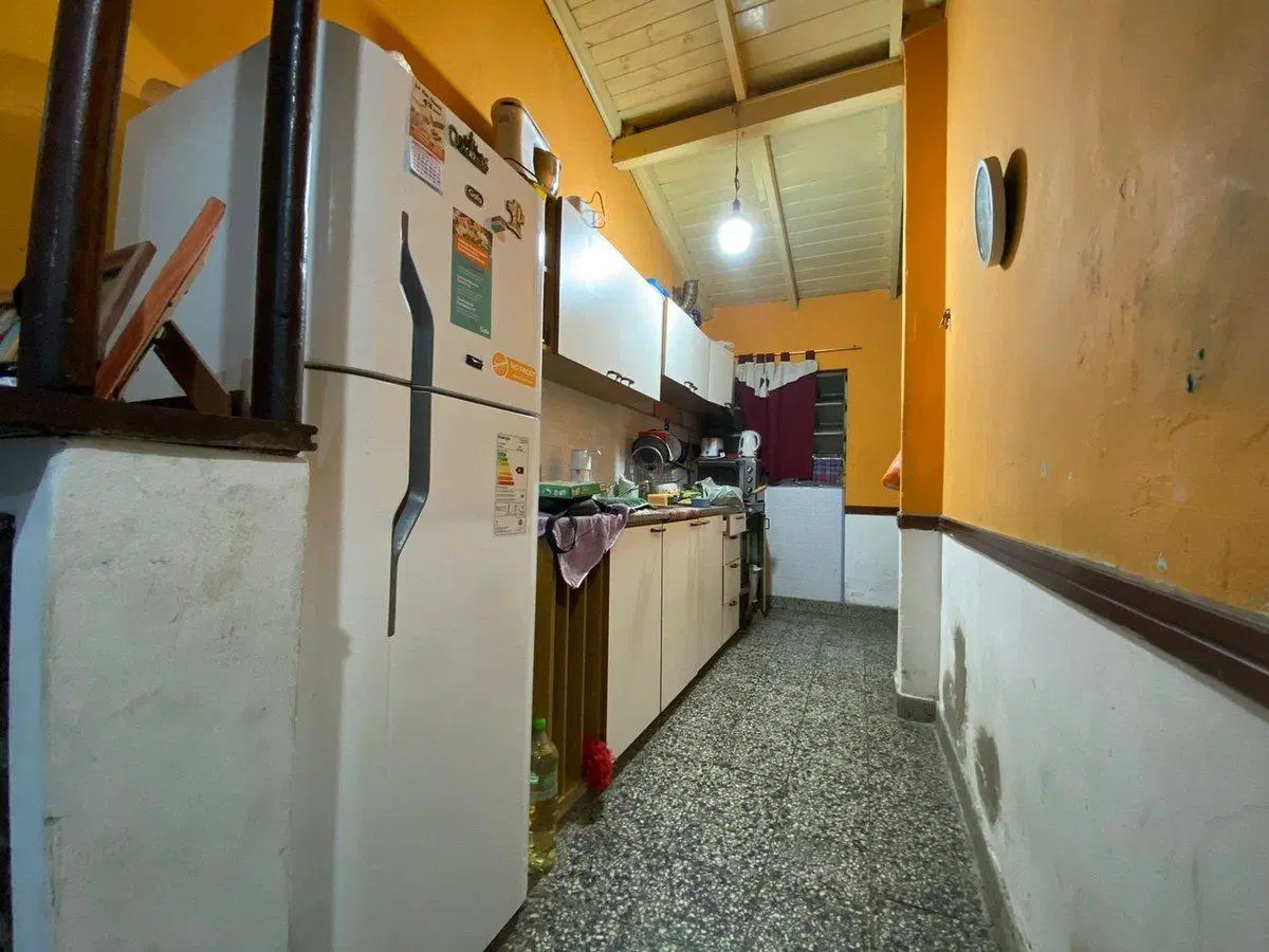 CASA 4 AMBIENTES EN VENTA EN LOMAS DE ZAMORA 3