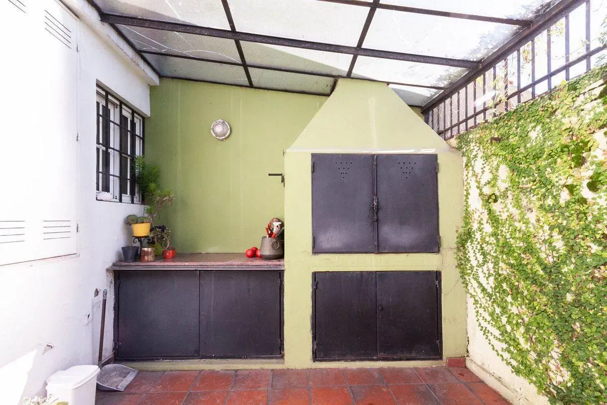 CASA EN VENTA 5 AMBIENTES EN ADROGUE - OPORTUNIDAD 5