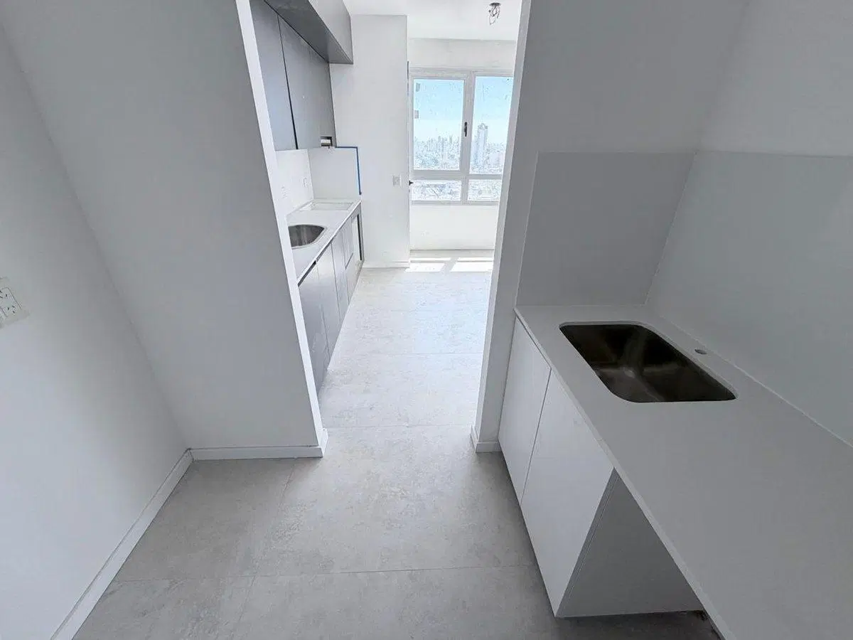 Departamento 3 ambientes en venta Lomas de Zamora 8
