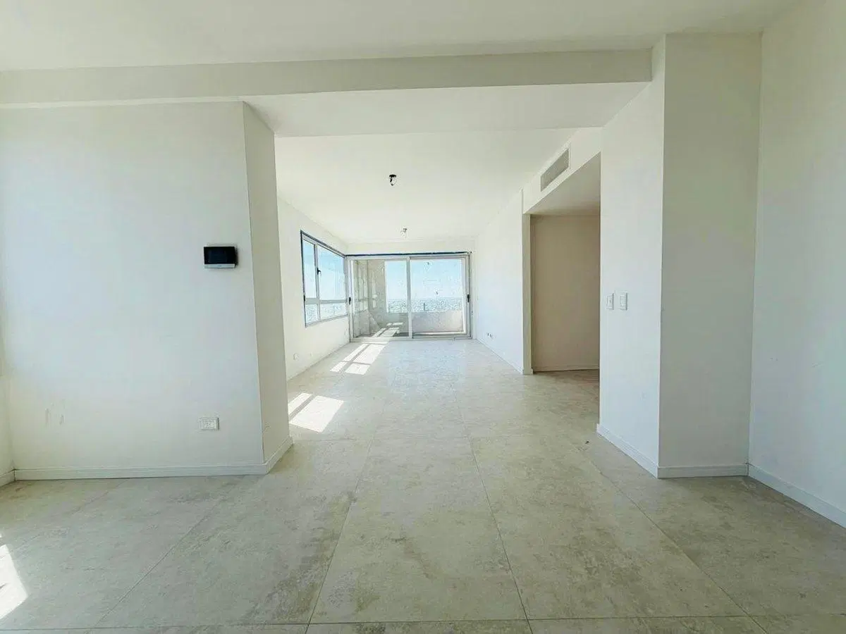 Departamento 4 ambientes en venta Lomas de Zamora 5