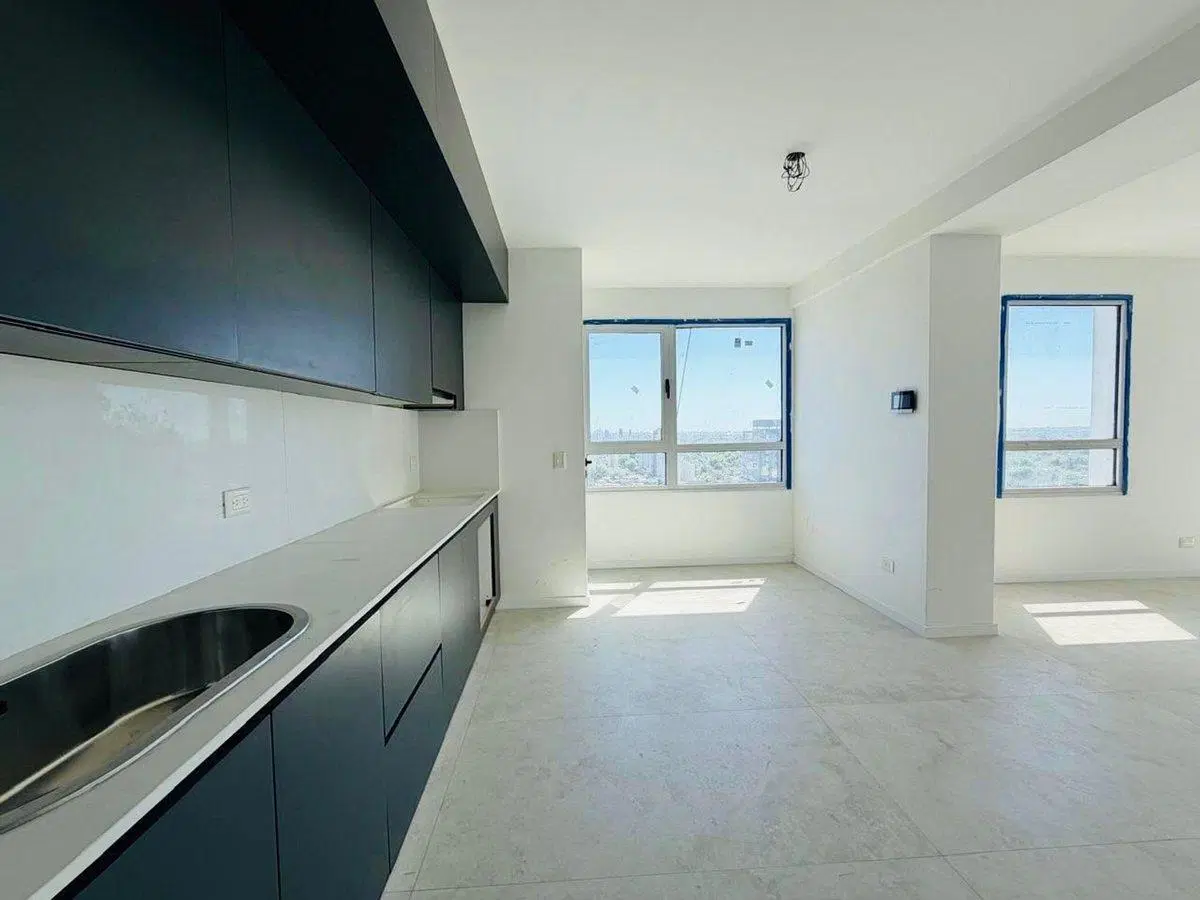 Departamento 4 ambientes en venta Lomas de Zamora 3