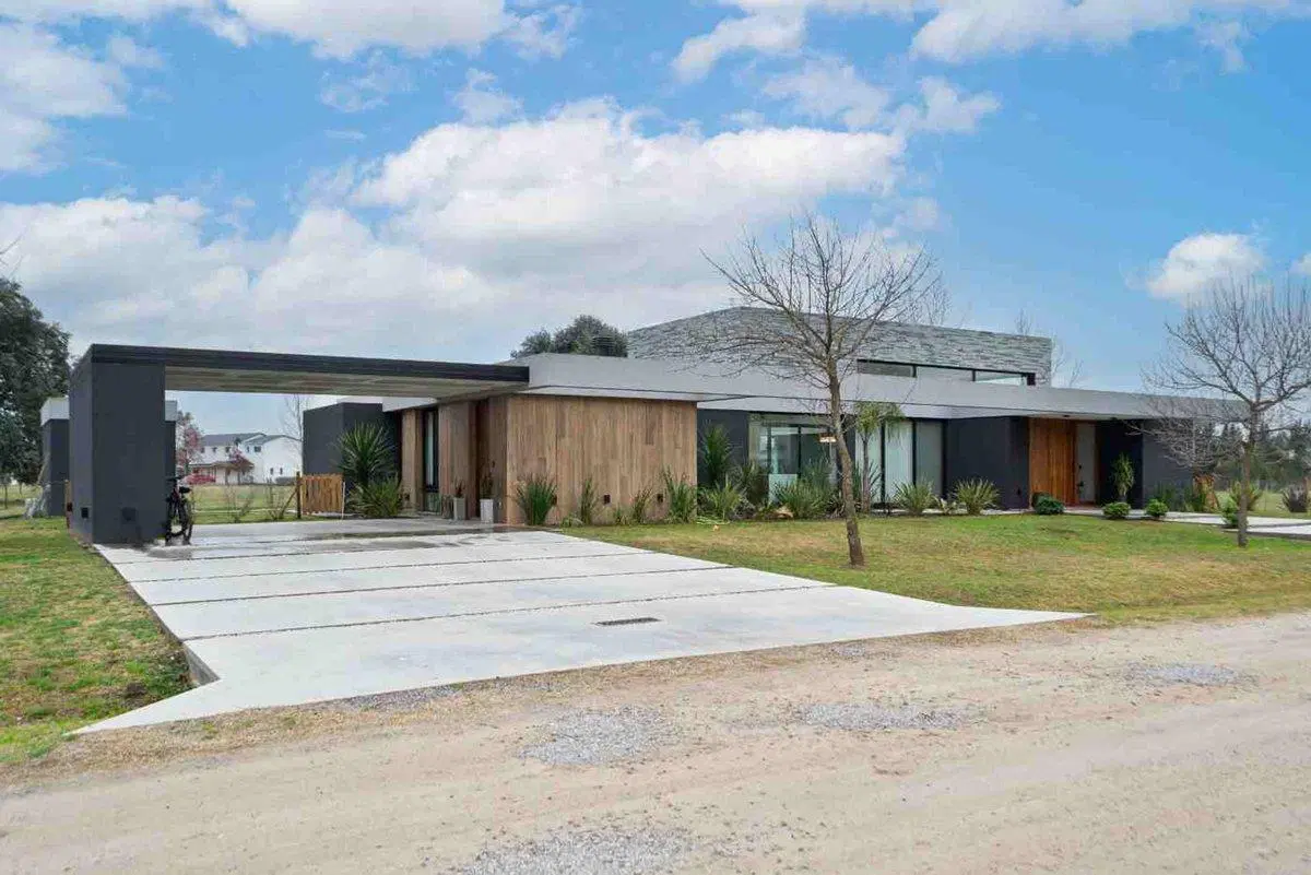 Casa 6 Ambientes en Venta – Fincas de San Vicente 2