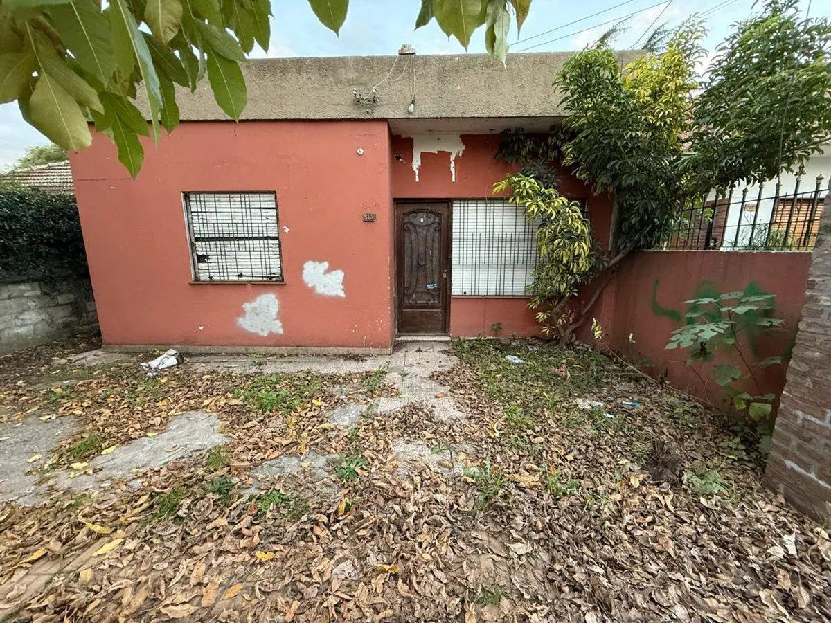 VENTA LOTE  EN LONGCHAMPS 5