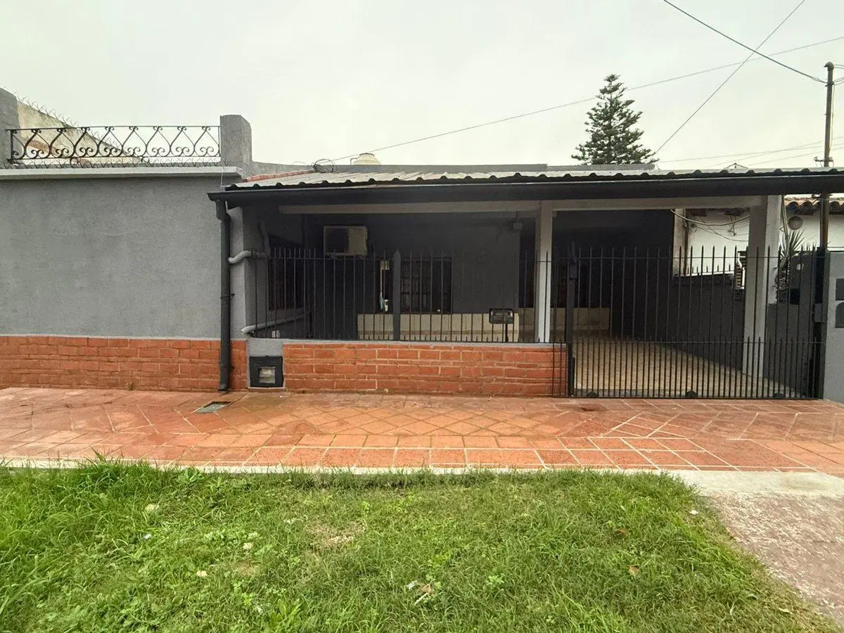 VENTA CASA LOMAS DE ZAMORA 2