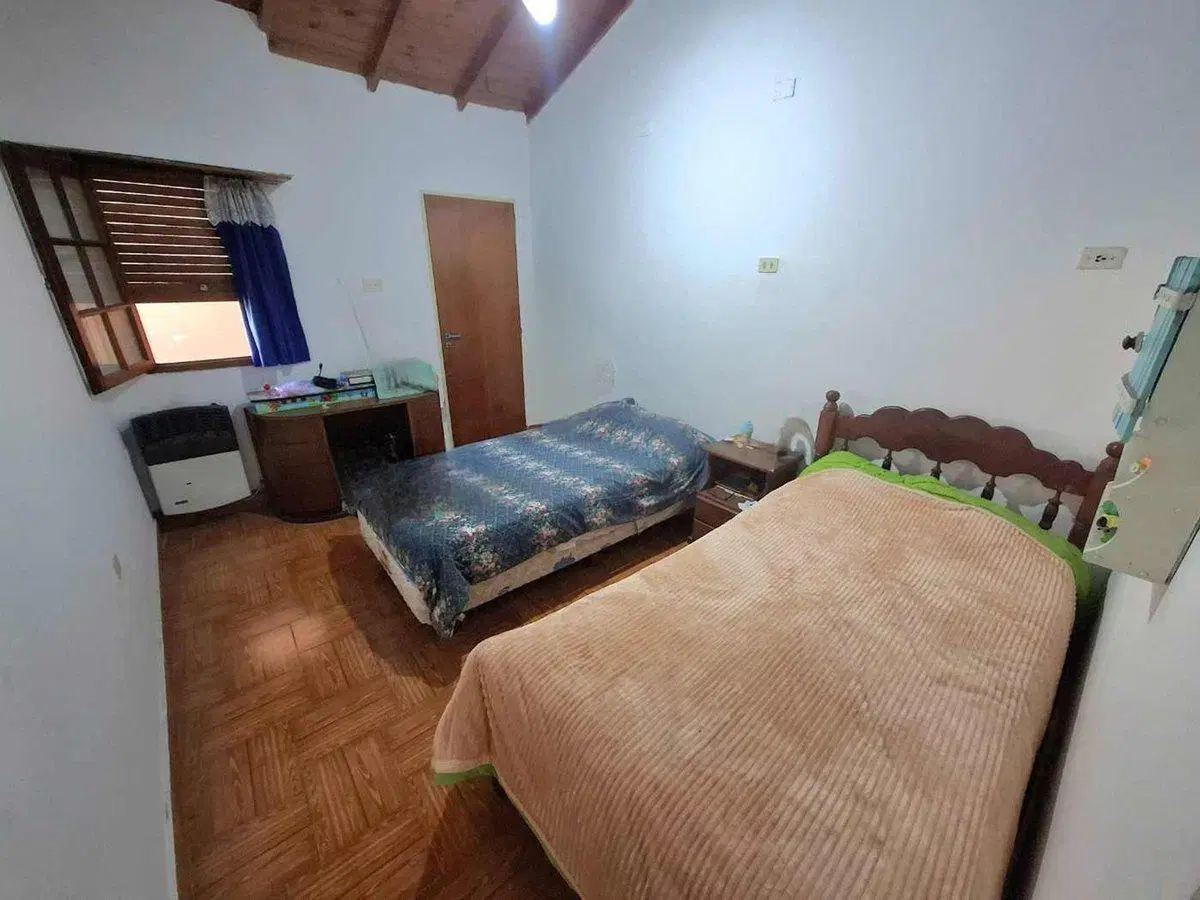 CASA 4 AMBIENTES VENTA TEMPERLEY JARDIN 2 FAMILIAS 8