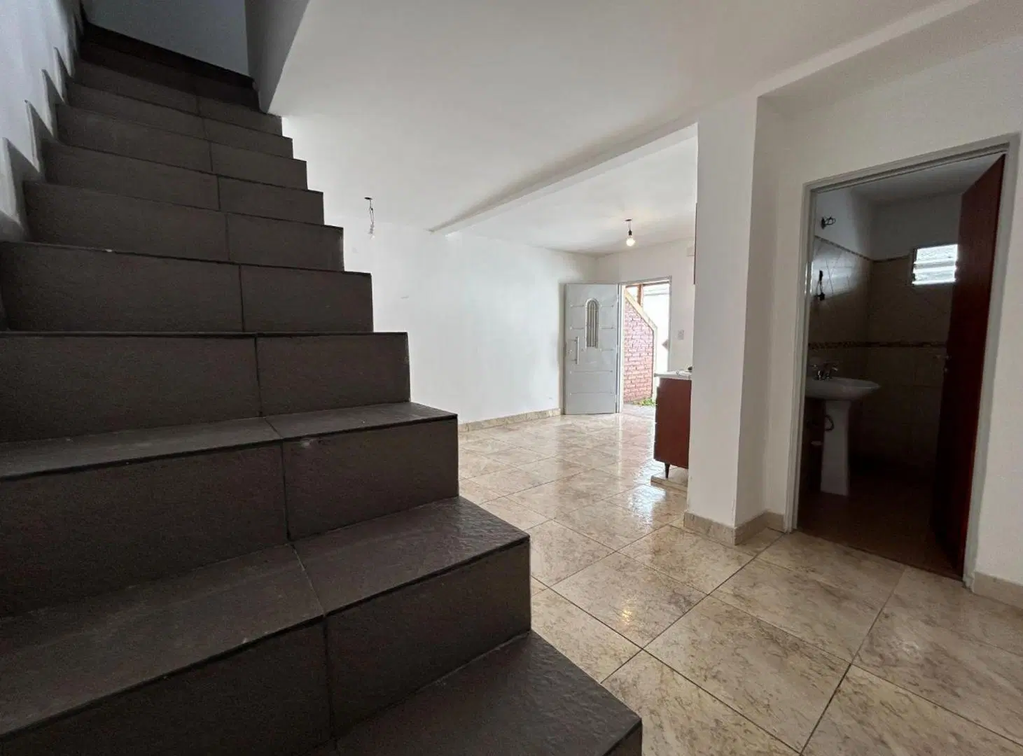 Venta en Block de 5 departamentos  Lomas de Zamora 5
