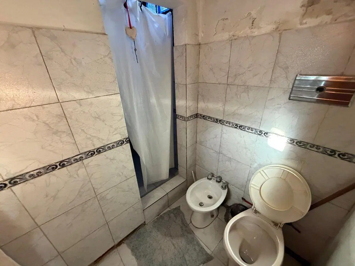 OPORTUNIDAD CASA 3 DORM CENTENARIO A REFACCIONAR 4