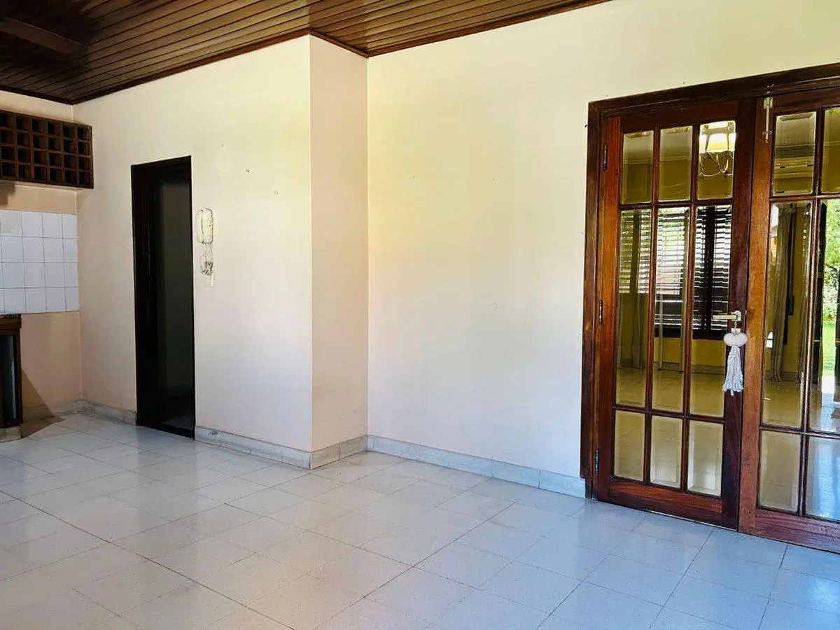 Venta casa 4 amb con parque, Apto Credito,Burzaco. 8