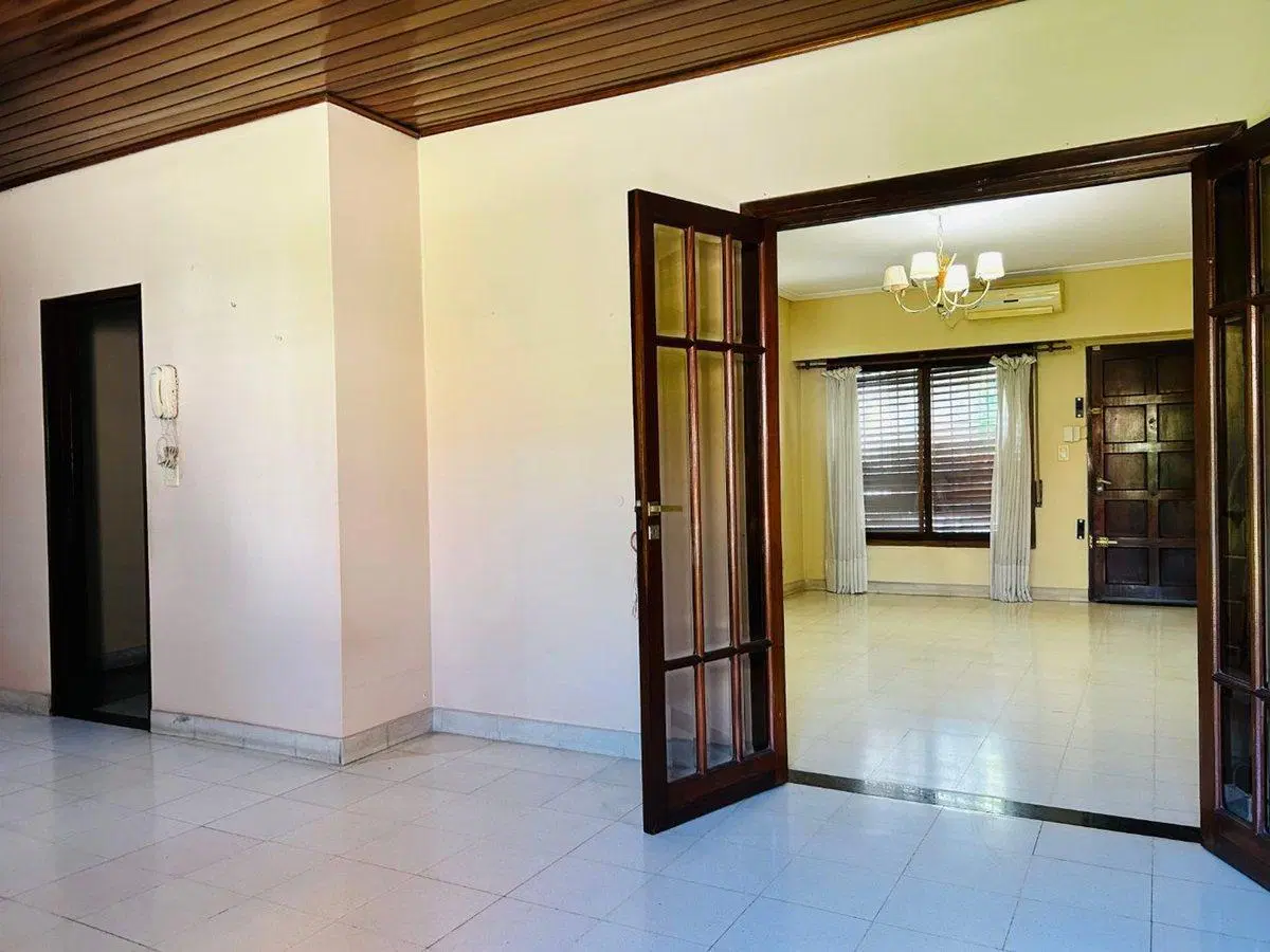 Venta casa 4 amb con parque, Apto Credito,Burzaco. 4