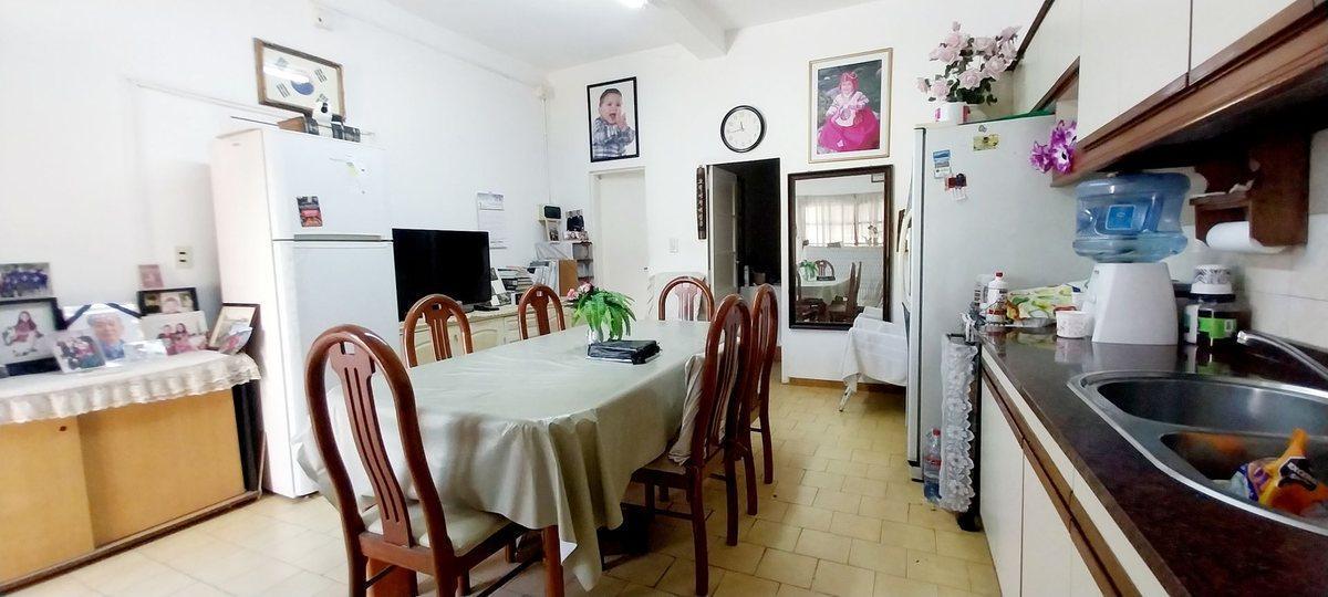 2 DEPTOS DE 2 AMBIENTES + 2 LOCALES VENTA BANFIELD