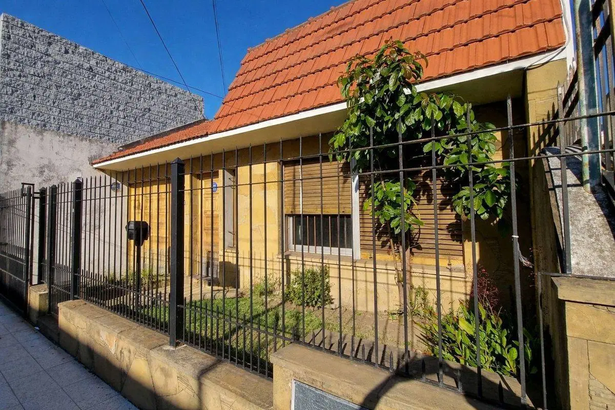 CASA EN VENTA LOMAS DE ZAMORA APTO CREDITO 8