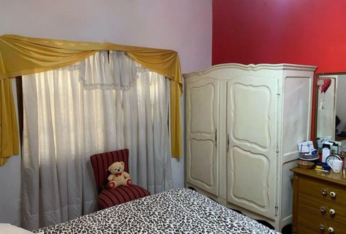 CASA 3 AMBIENTES EN VENTA  LOMAS DE ZAMORA 2