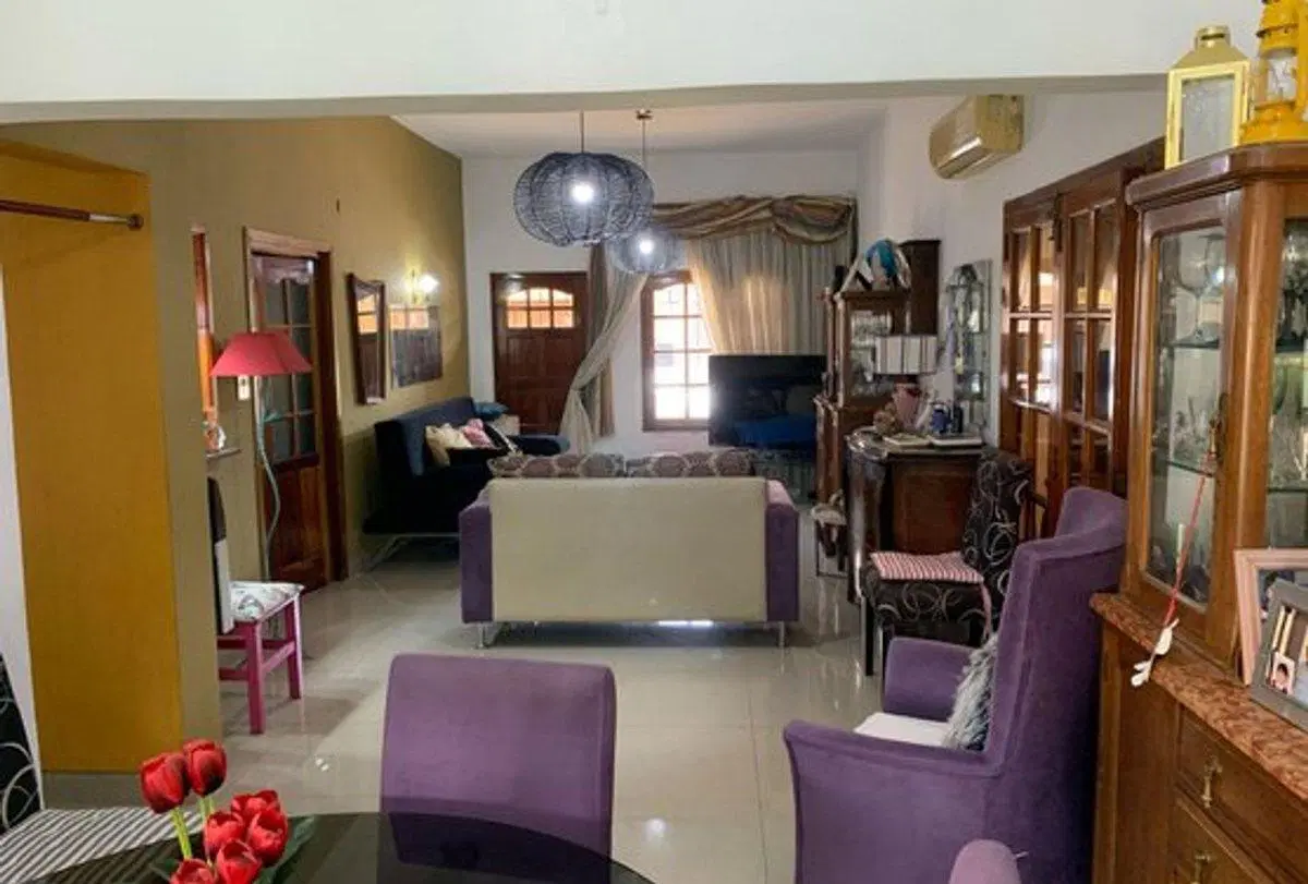CASA 3 AMBIENTES EN VENTA  LOMAS DE ZAMORA 4