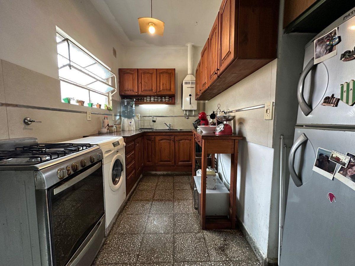 Foto de PH 2 AMB C/PATIO EN VENTA - R. DE ESCALADA / LANUS, imagen 4