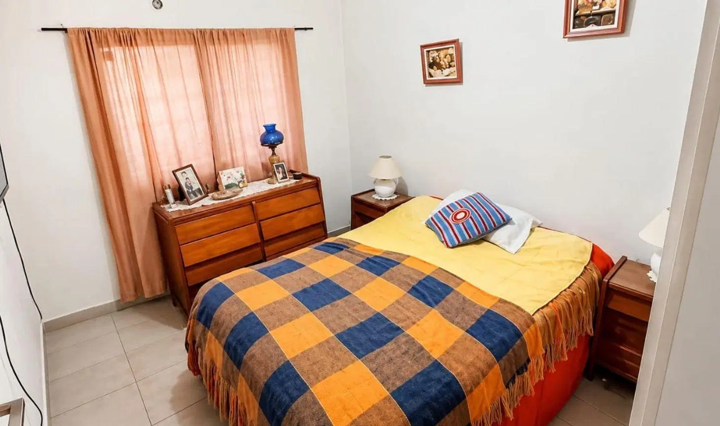 DEPARTAMENTO 2 AMBIENTES PB EN VENTA  EN BANFIELD 4